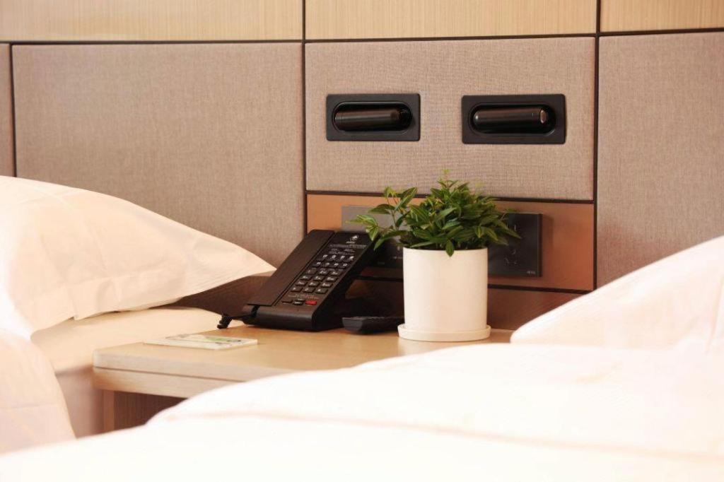 Greentree Inn Suzhou Industrial Zone Yangcheng Lake Weiting Mong Kok Express Hotel Екстер'єр фото