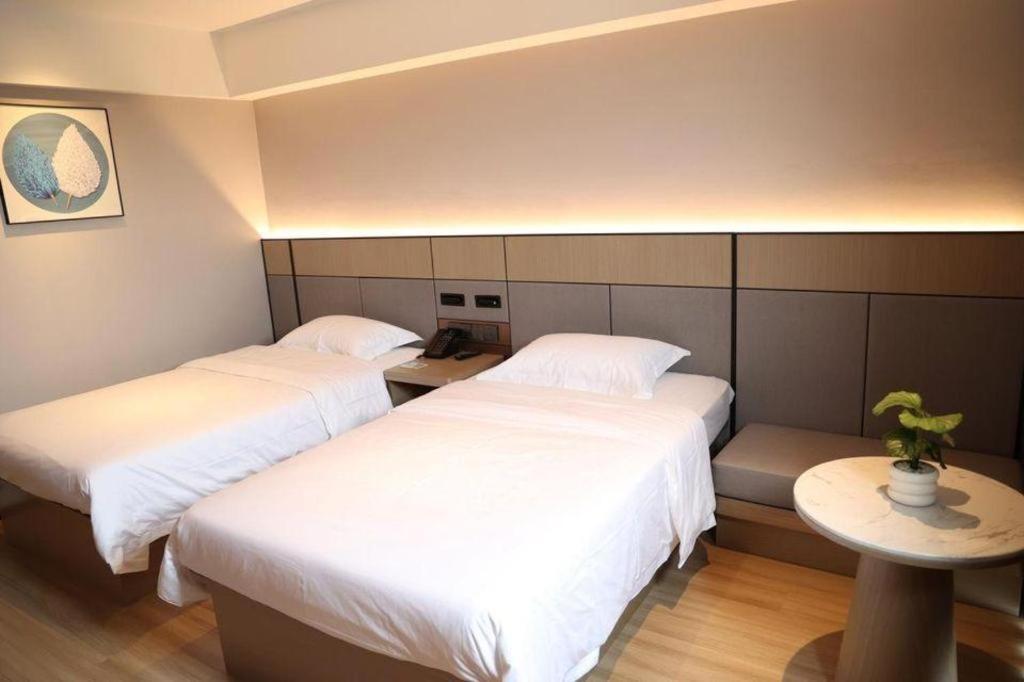 Greentree Inn Suzhou Industrial Zone Yangcheng Lake Weiting Mong Kok Express Hotel Екстер'єр фото